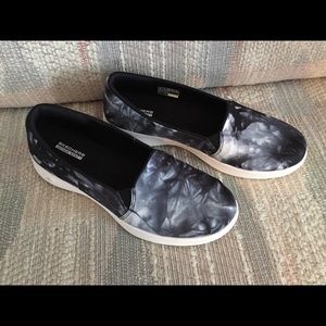 Skechers Sunburst GO Step Lite Slip-on Shoes